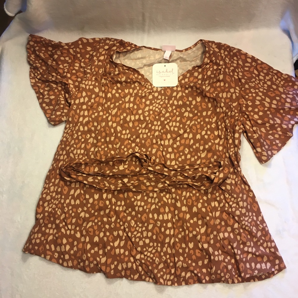 NWT Maternity womems top